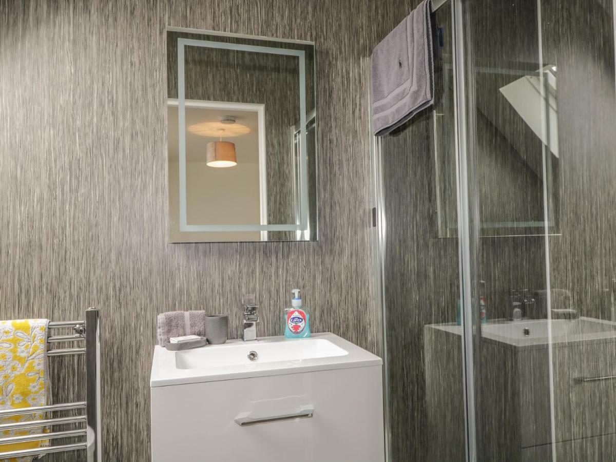バンフ 15 Waters Edgeヴィラ エクステリア 写真